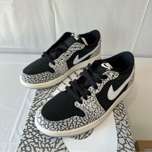 Wmns Air Jordan 1 Retro Low OG
'Black Cement'